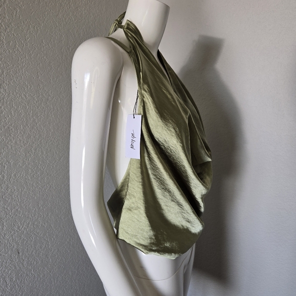 Nasty Gal Olive Cowl Plunge Halter Top - Picture 6 of 10